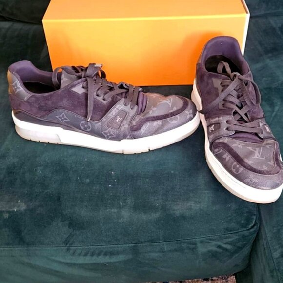 Authentic Louis Vuitton MensTrainer Shoes Size 12 - Picture 1 of 2